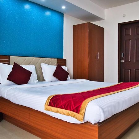 Business Inn Bangalore Exterior photo